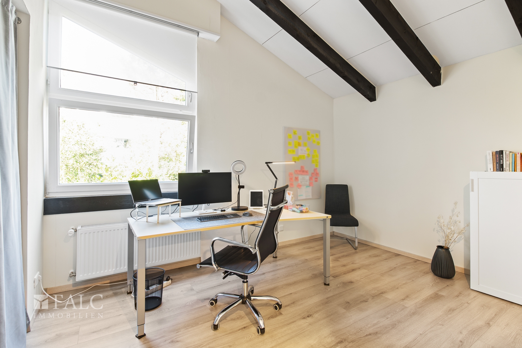 Arbeitszimmer im OG